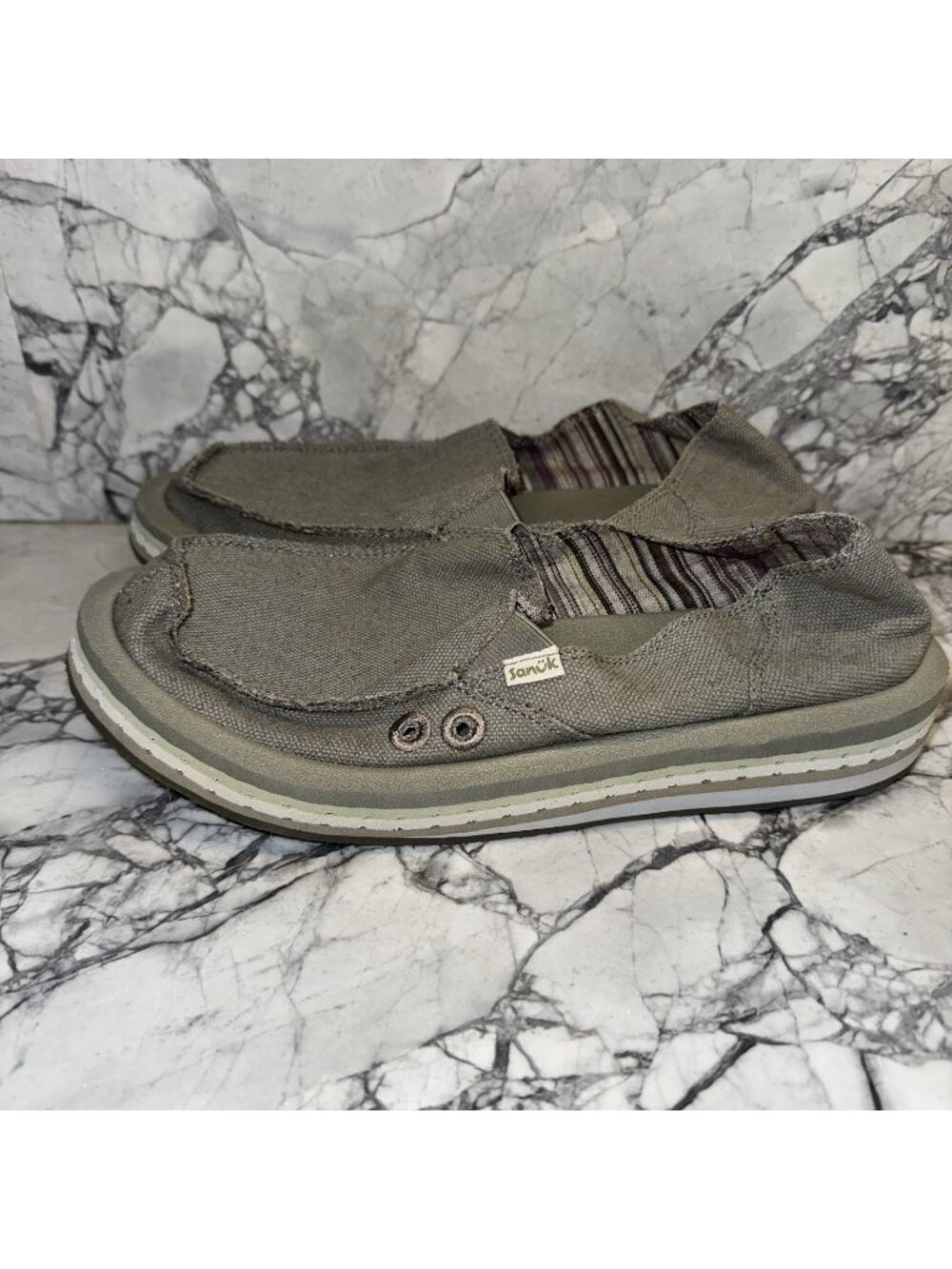 Sanuk Women’s Size 8 Green Slip On Shoes Loafers Excellent